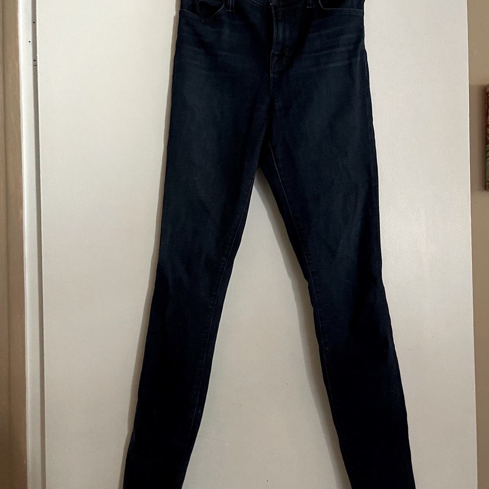 Dark blue high right skinned jbrand jeans